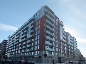 Une vue des phases 5 et 6 des condos Lowney dans Griffintown