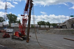 Construction des futures structures ferroviaires de l'échangeur Turcot