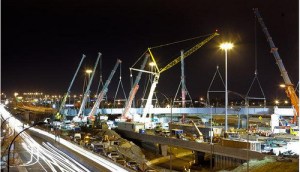 Grues sur le chantier du réaménagement de l'échangeur des Laurentides