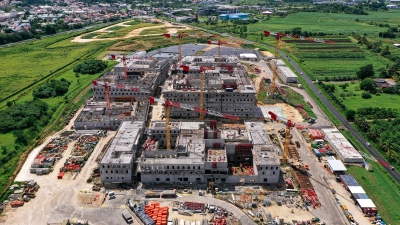 Chantier du CHU de la Guadeloupe vu du ciel en 2020