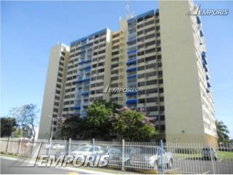 Condominio El Atlantico (Levittown, PR)