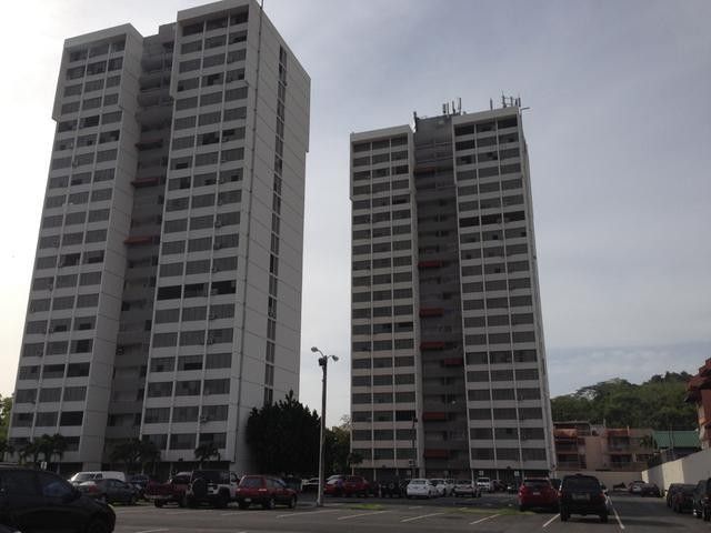 Condominios Parque San Francisco (Bayamon, PR)